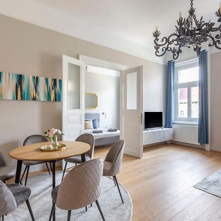 Luxury Elizabeth Residence Next To The New York Cafe Boedapest Buitenkant foto