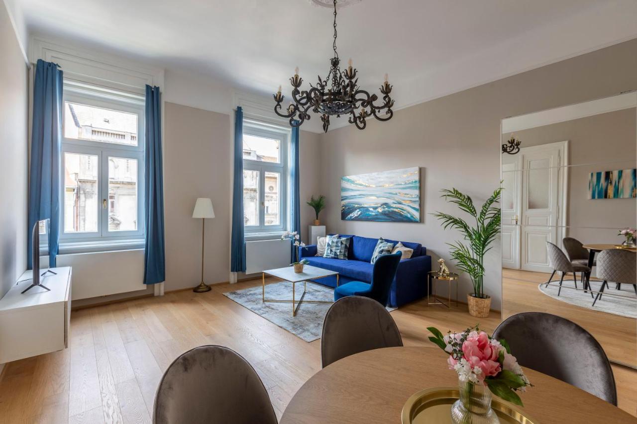 Luxury Elizabeth Residence Next To The New York Cafe Boedapest Buitenkant foto
