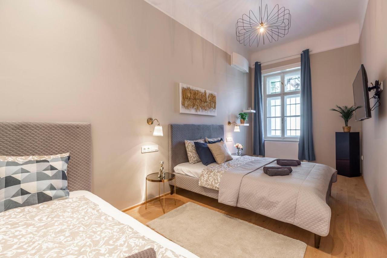 Luxury Elizabeth Residence Next To The New York Cafe Boedapest Buitenkant foto